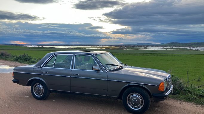 Mercedes Benz 230E 1984